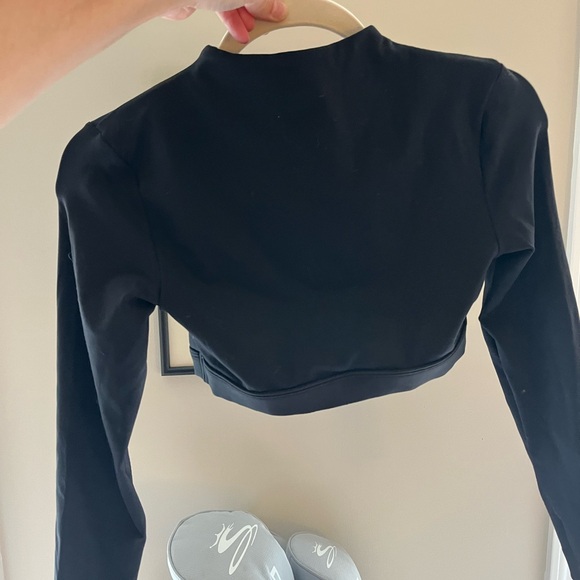 SET Active Top - Picture 3 of 6